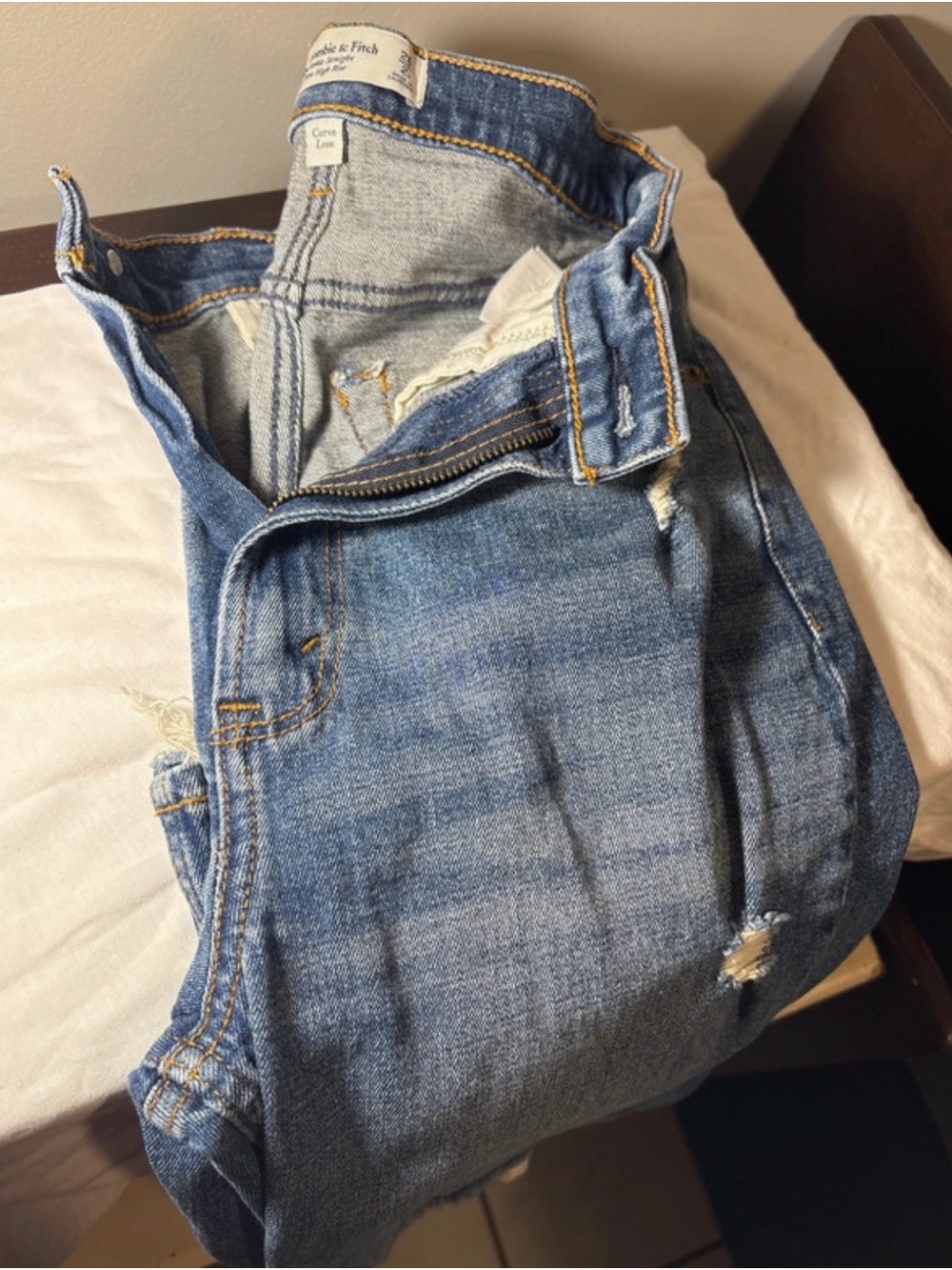 Abercrombie & Fitch women’s curve love Blue Distressed Jeans